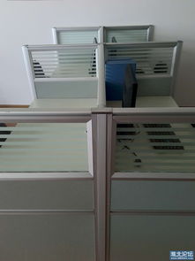 傳媒公司搬遷大甩賣，辦公設備超值處理，機不可失！